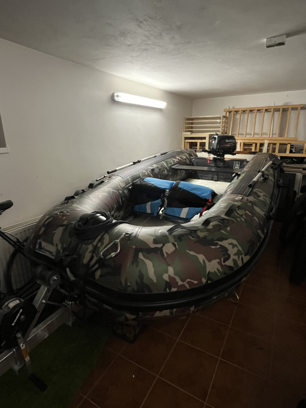 Nafukovací čln PROSCAN KRAKEN 370 AL a Suzuki 5 HP - 1 500 €